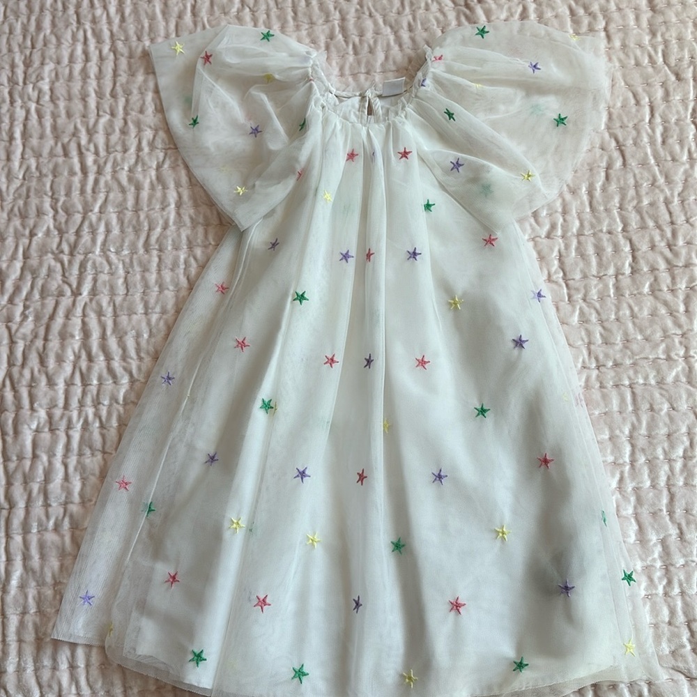 GAP Adorable NEW(never wearing no tags attached) tule with stars of white dress.